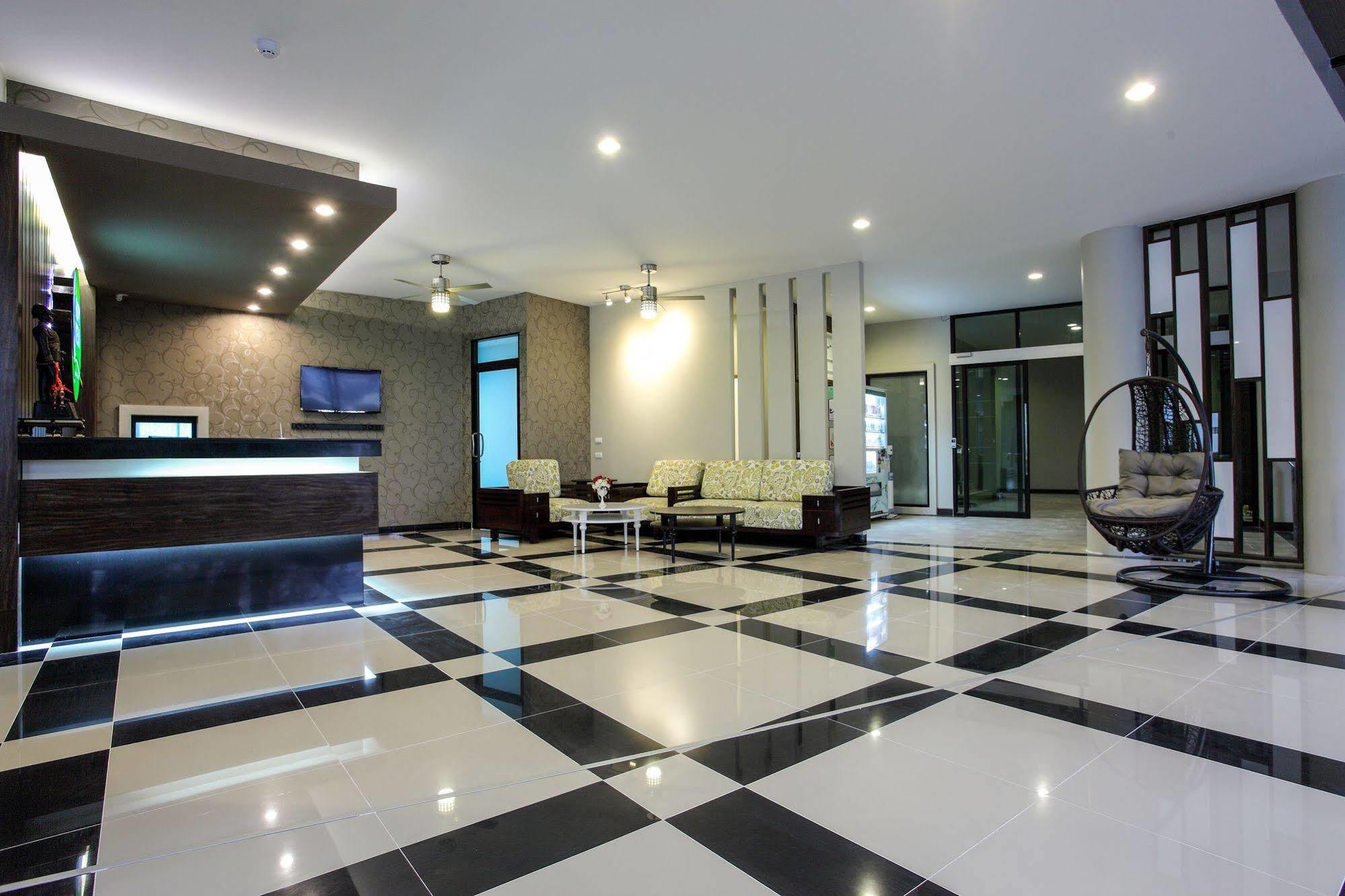 Romyen Garden Place 4* Накхонратчасима